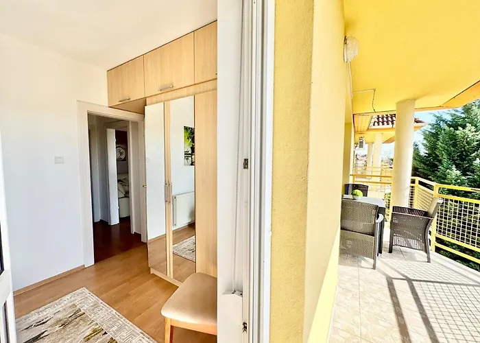 Riverside Free Parking * Dunakeszi