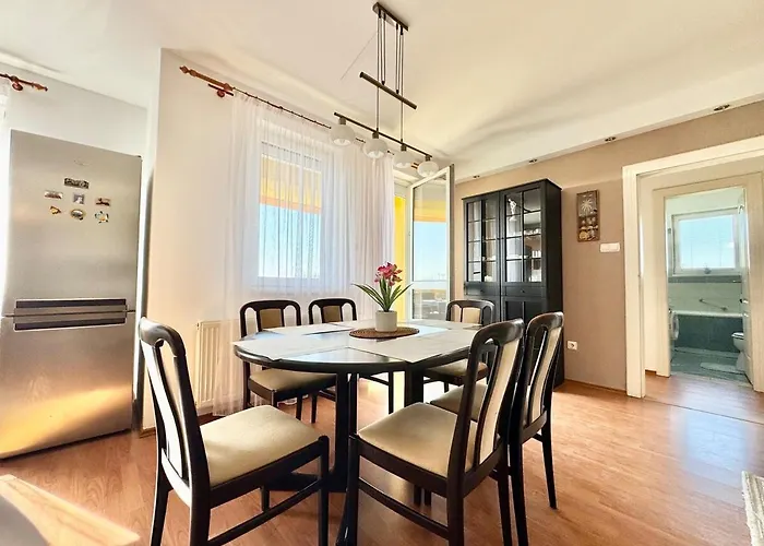 Riverside Free Parking