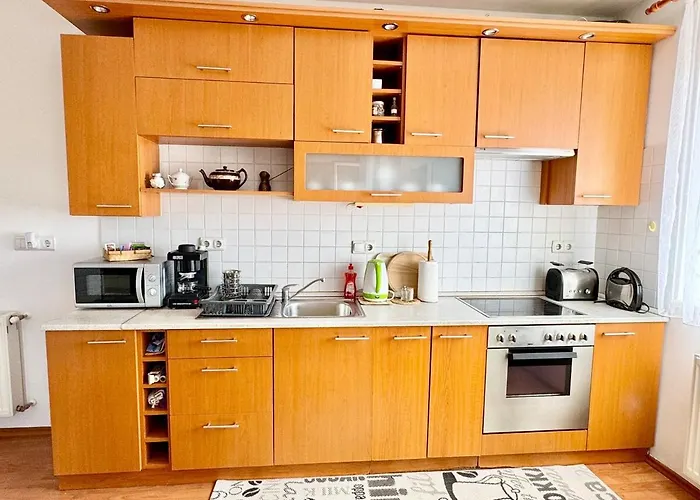 Riverside Free Parking Dunakeszi